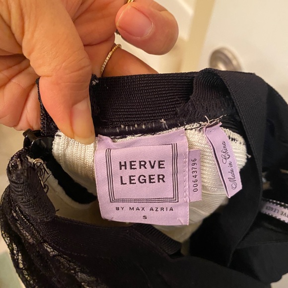 Rusched black lace dress - Picture 3 of 8